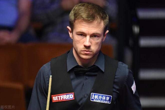 而是用进攻 而是用进攻